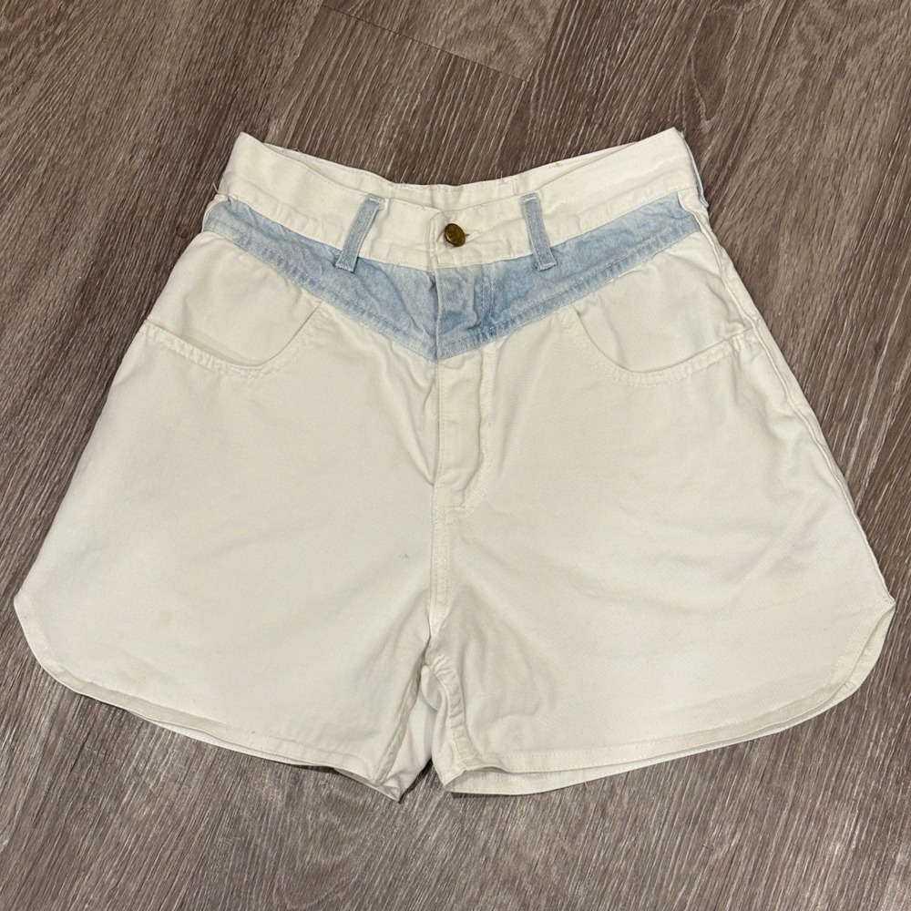 VTG 90s Globe High Waisted Two Tone Denim Mom Shorts White Blue Western Yoke XS